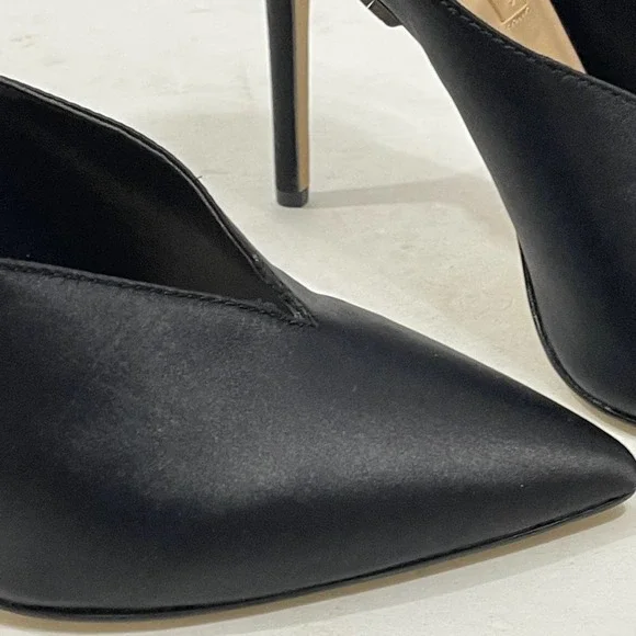 NEW Vince Camuto Greer Rhinestone Black Pump 8 - Picture 6 of 9